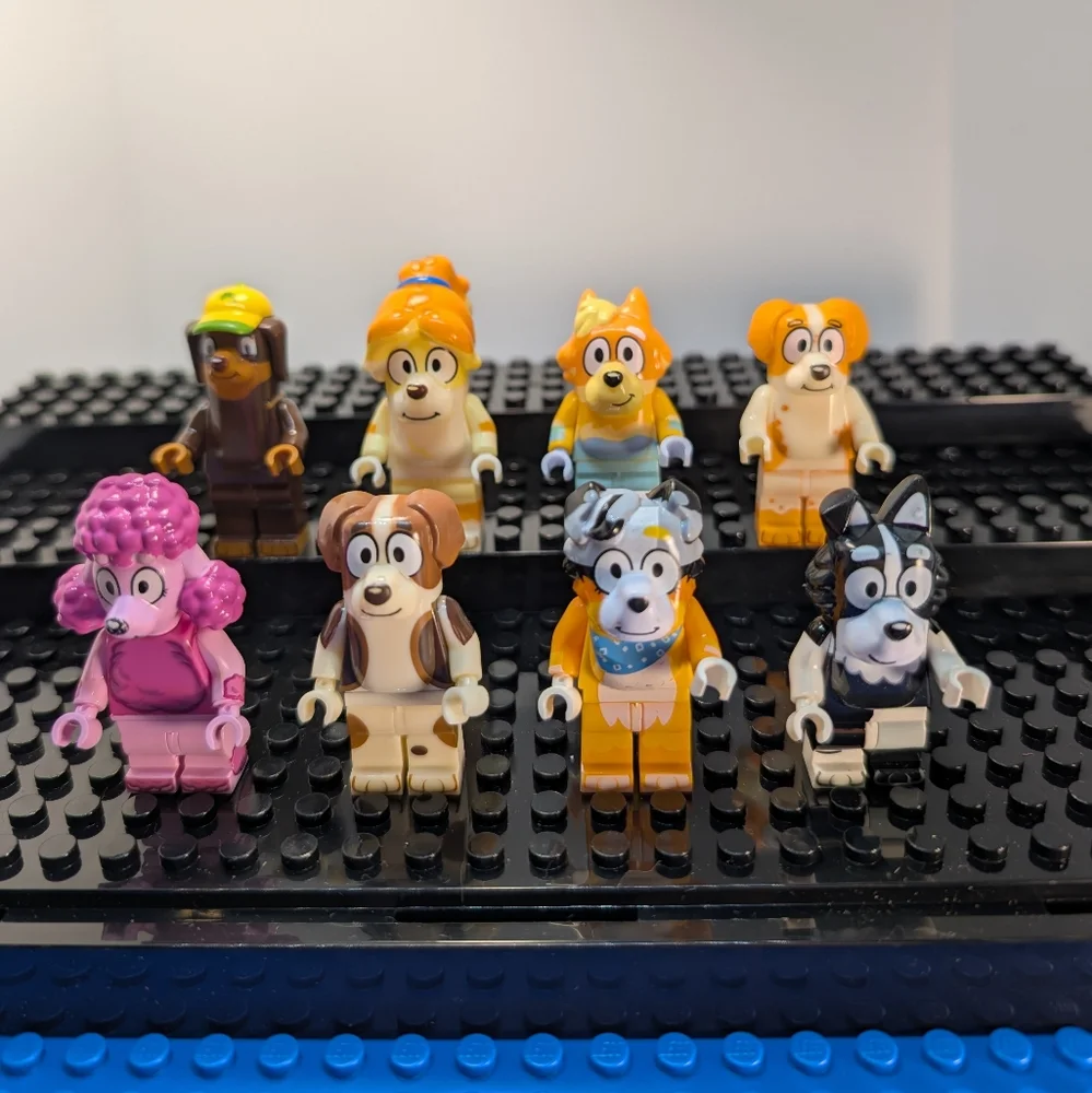 8 Minifigures- Bluey Character Set Building Block Toy Lego Compatible - Picture 1 of 9